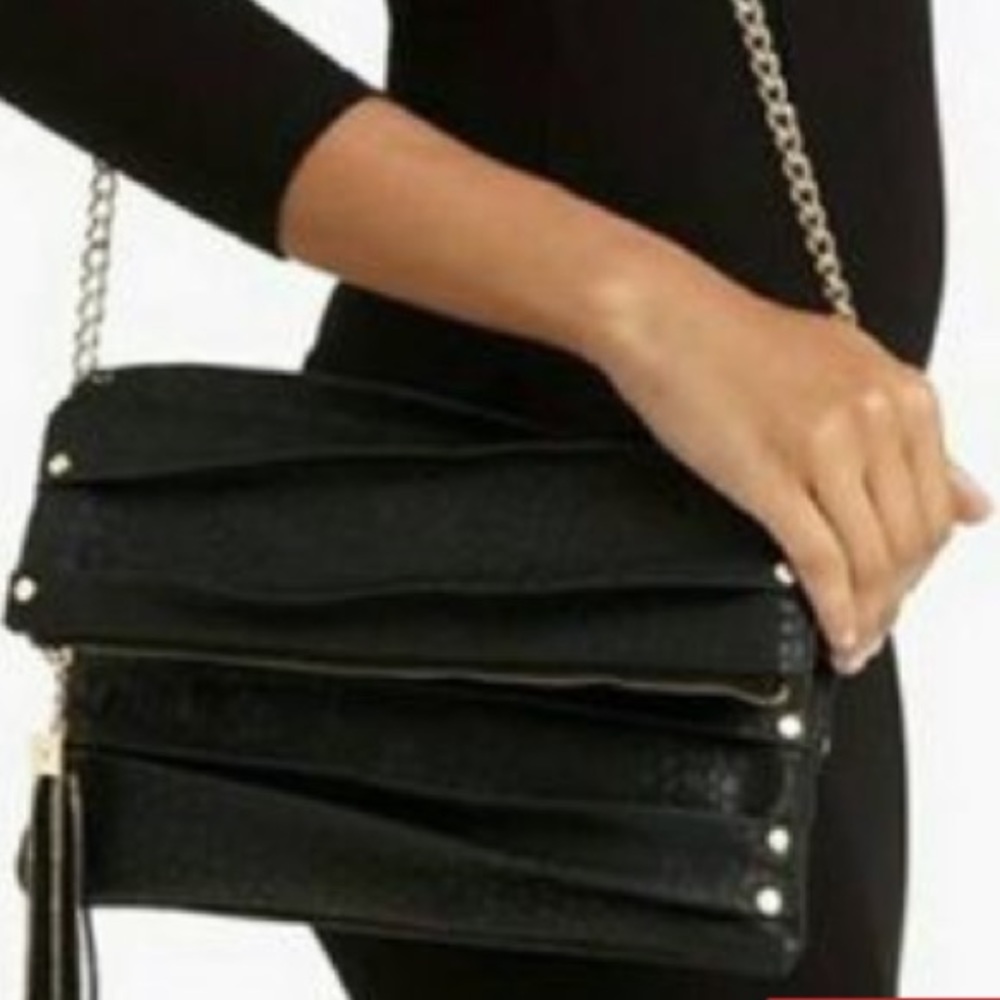Izzy & Ali Bag Black Sophie Foldover Vegan